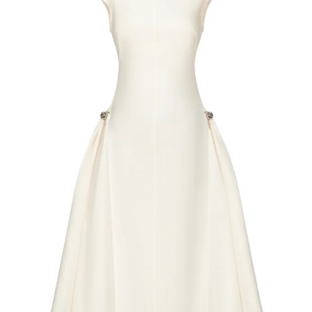 Chic Strapless Cream Dress
